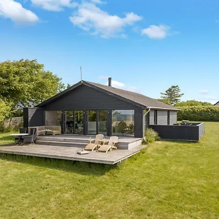 Aslag - 150m To The Fjord By Interhome *